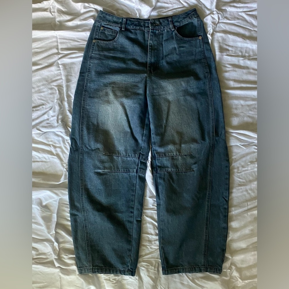 Barrel Jeans- Amazon brand- size large. Never worn, faded denim